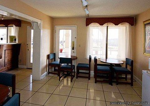 Econo Lodge North Ridgeland Dalaman gambar